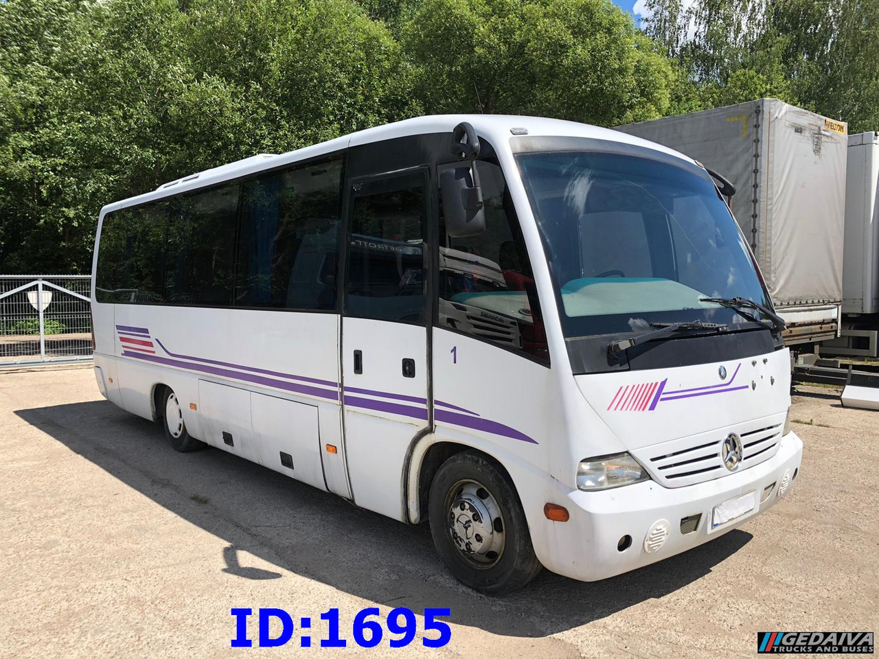 MERCEDES-BENZ Vario Medio 815 30-Seater - Autobus urban: foto 1 MERCEDES-BENZ Vario Medio 815 30-Seater - Autobus urban: foto 1