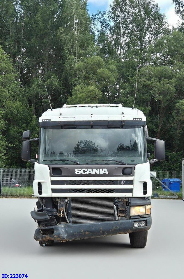 SCANIA 124 8x2 - Manual - Full steel - Kamion vetëshkarkues: foto 2 SCANIA 124 8x2 - Manual - Full steel - Kamion vetëshkarkues: foto 2