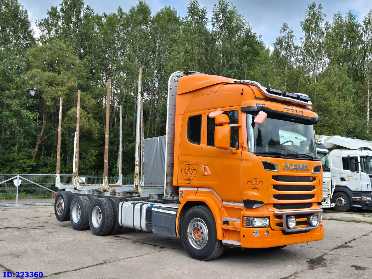 SCANIA R580 8X4 V8 - Kamion për transport druri: foto 2 SCANIA R580 8X4 V8 - Kamion për transport druri: foto 2