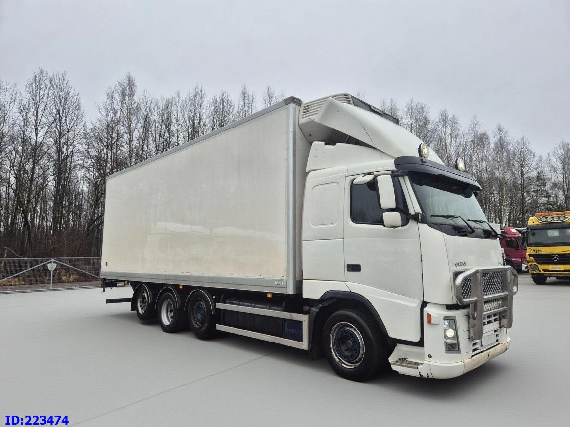 VOLVO FH12 460HP 8x2 Manual - Kamion frigorifer: foto 4 VOLVO FH12 460HP 8x2 Manual - Kamion frigorifer: foto 4