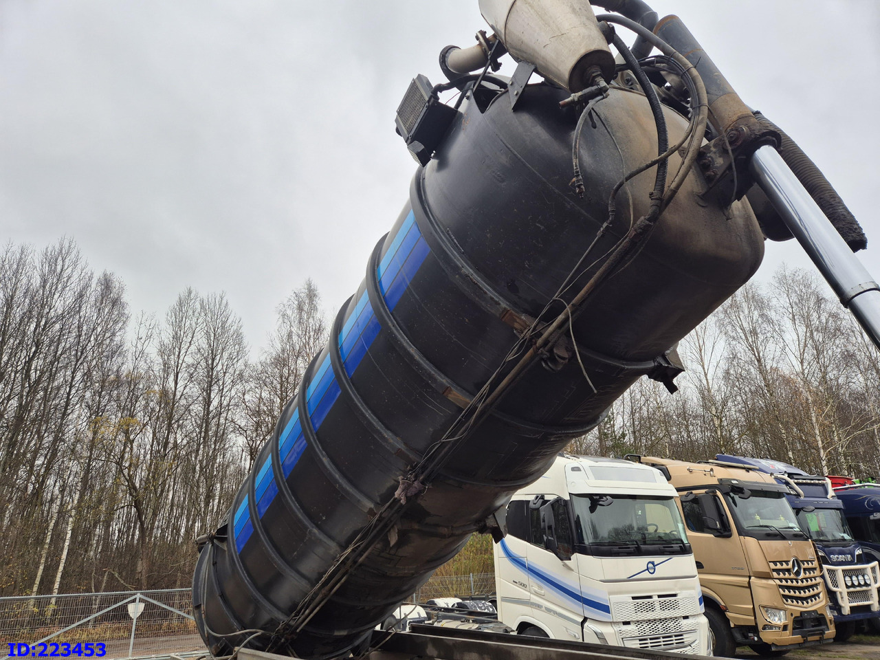 VOLVO FM11 450HP 6x2 TANK 16000 l / VACUUM JUROP PR 150 / ASENIZACYJNY / Euro5 / Steering Axle - Autobot: foto 5 VOLVO FM11 450HP 6x2 TANK 16000 l / VACUUM JUROP PR 150 / ASENIZACYJNY / Euro5 / Steering Axle - Autobot: foto 5