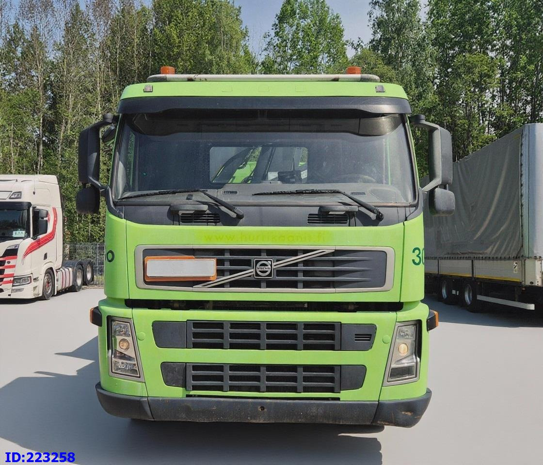 VOLVO FM9 300HP 6x2 + HIAB 144B -3 CL - Kamion me karroceri të hapur: foto 2 VOLVO FM9 300HP 6x2 + HIAB 144B -3 CL - Kamion me karroceri të hapur: foto 2