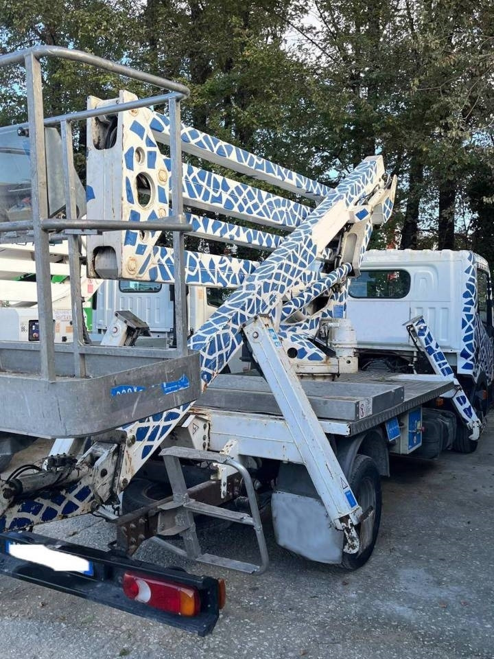 CTE Z 19 - Platformë ajrore e montuar në kamion: foto 5 CTE Z 19 - Platformë ajrore e montuar në kamion: foto 5