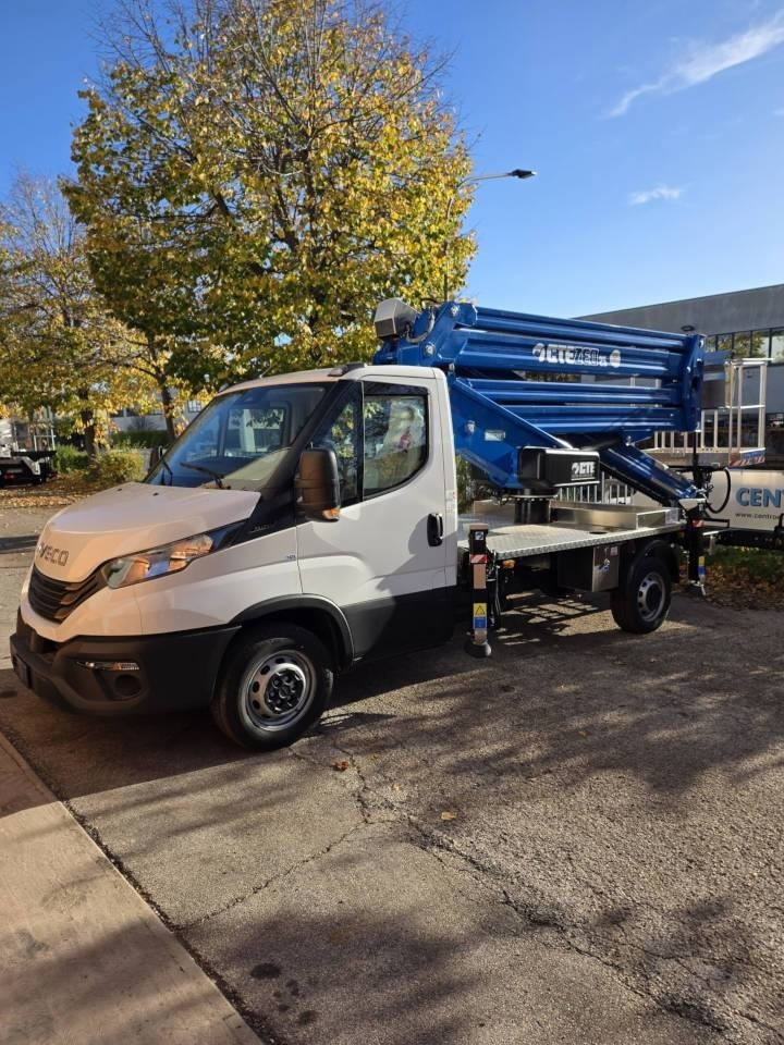 CTE ZED 25 - Platformë ajrore e montuar në kamion: foto 2 CTE ZED 25 - Platformë ajrore e montuar në kamion: foto 2