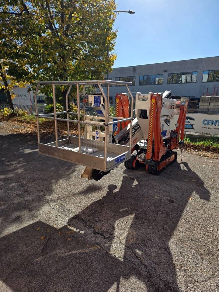 EasyLift R 190 - Platformë ajrore: foto 5 EasyLift R 190 - Platformë ajrore: foto 5