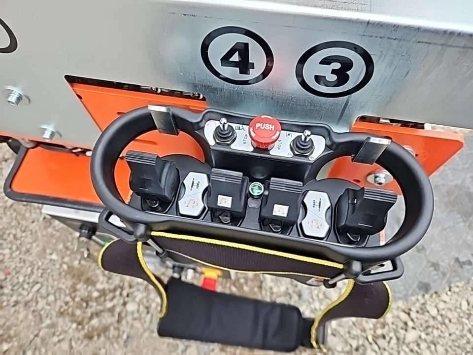 EasyLift R180 - Krah me çernjerë: foto 3 EasyLift R180 - Krah me çernjerë: foto 3