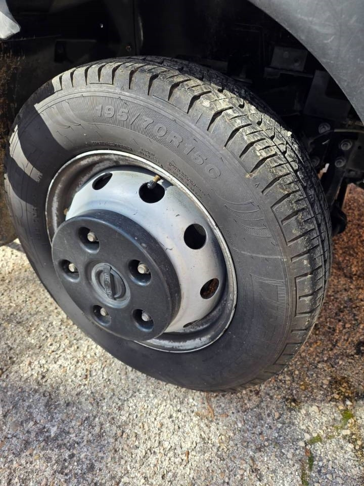 GSR E219PX E4  - Platformë ajrore e montuar në kamion: foto 3 GSR E219PX E4  - Platformë ajrore e montuar në kamion: foto 3