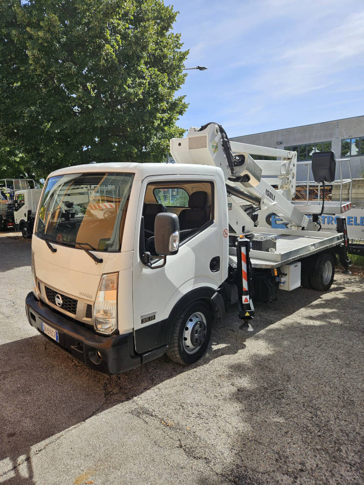 ISOLI PNT 205 - Platformë ajrore e montuar në kamion: foto 2 ISOLI PNT 205 - Platformë ajrore e montuar në kamion: foto 2