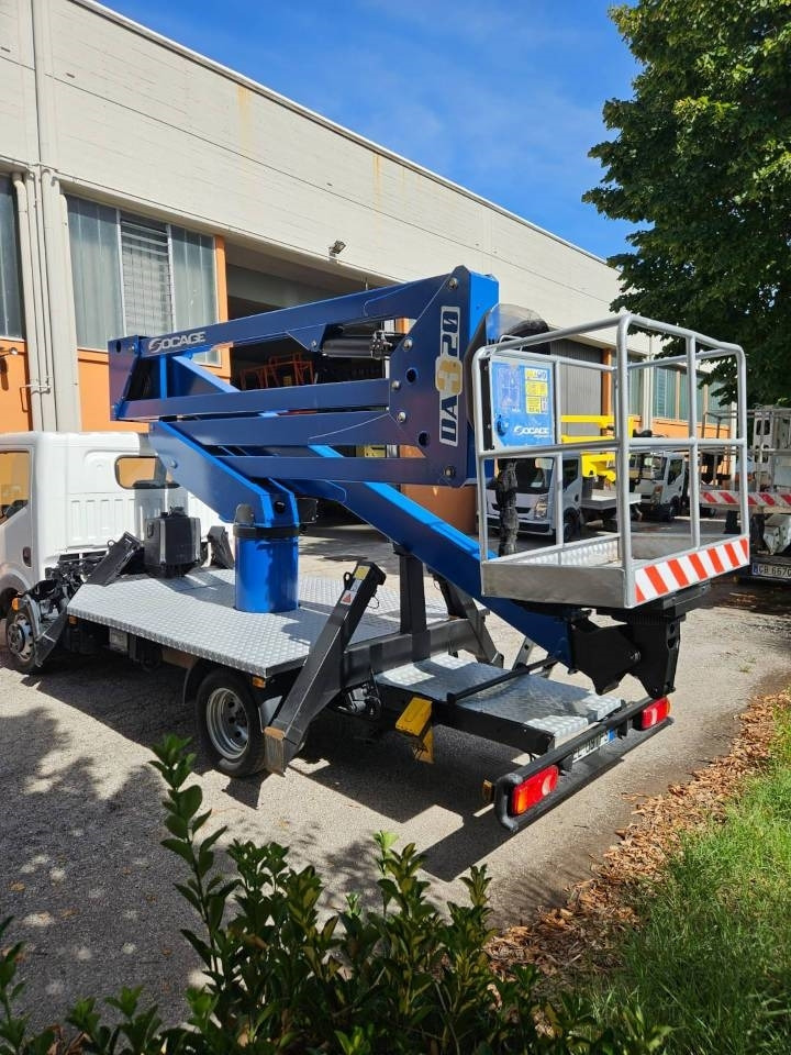 Socage DA 320  - Platformë ajrore e montuar në kamion: foto 3 Socage DA 320  - Platformë ajrore e montuar në kamion: foto 3