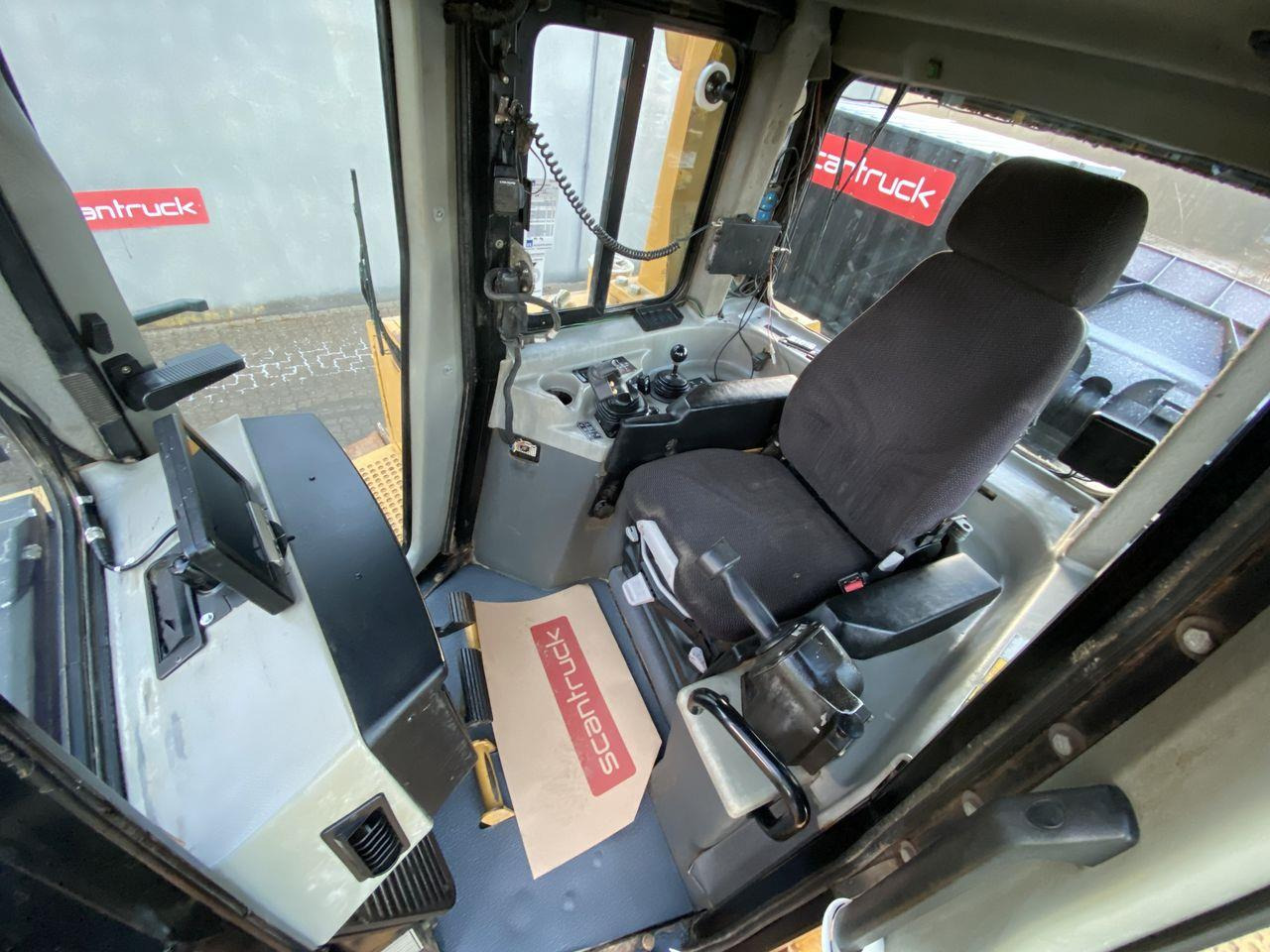 Caterpillar D6T LGP - Buldozer: foto 3 Caterpillar D6T LGP - Buldozer: foto 3