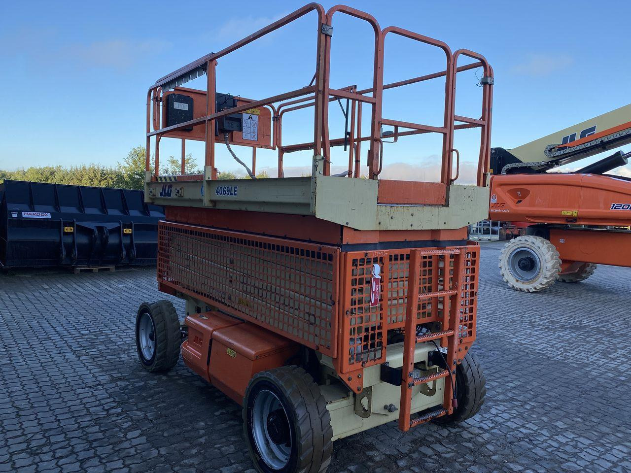 JLG 4069LE - Ngritës gërshërë: foto 5 JLG 4069LE - Ngritës gërshërë: foto 5