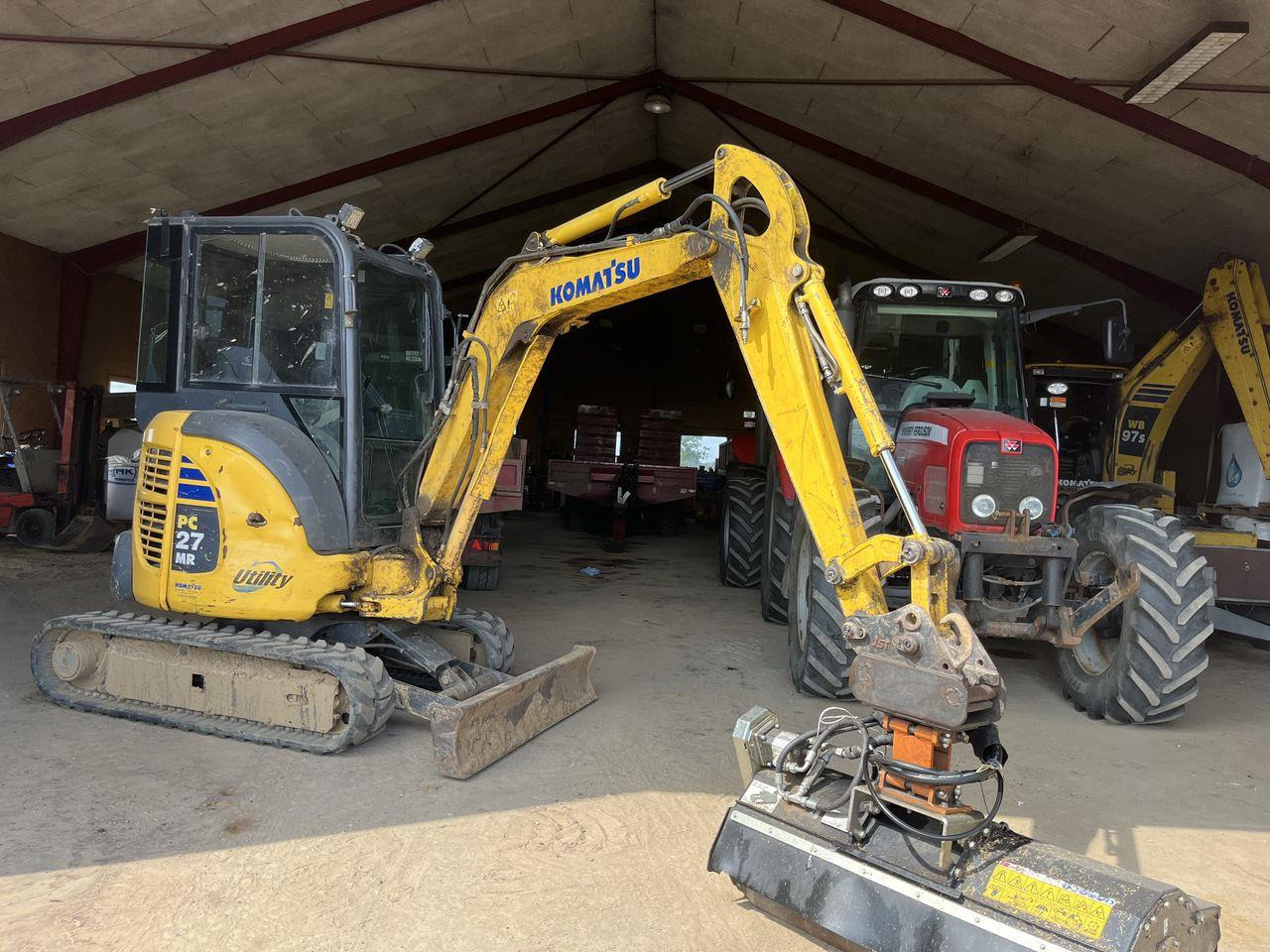 Komatsu PC27MR-2 - Miniekskavator: foto 1 Komatsu PC27MR-2 - Miniekskavator: foto 1