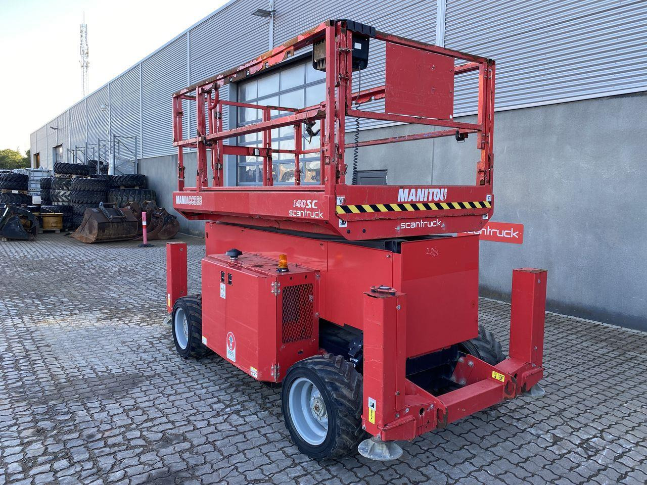 Manitou 140SC - Ngritës gërshërë: foto 2 Manitou 140SC - Ngritës gërshërë: foto 2