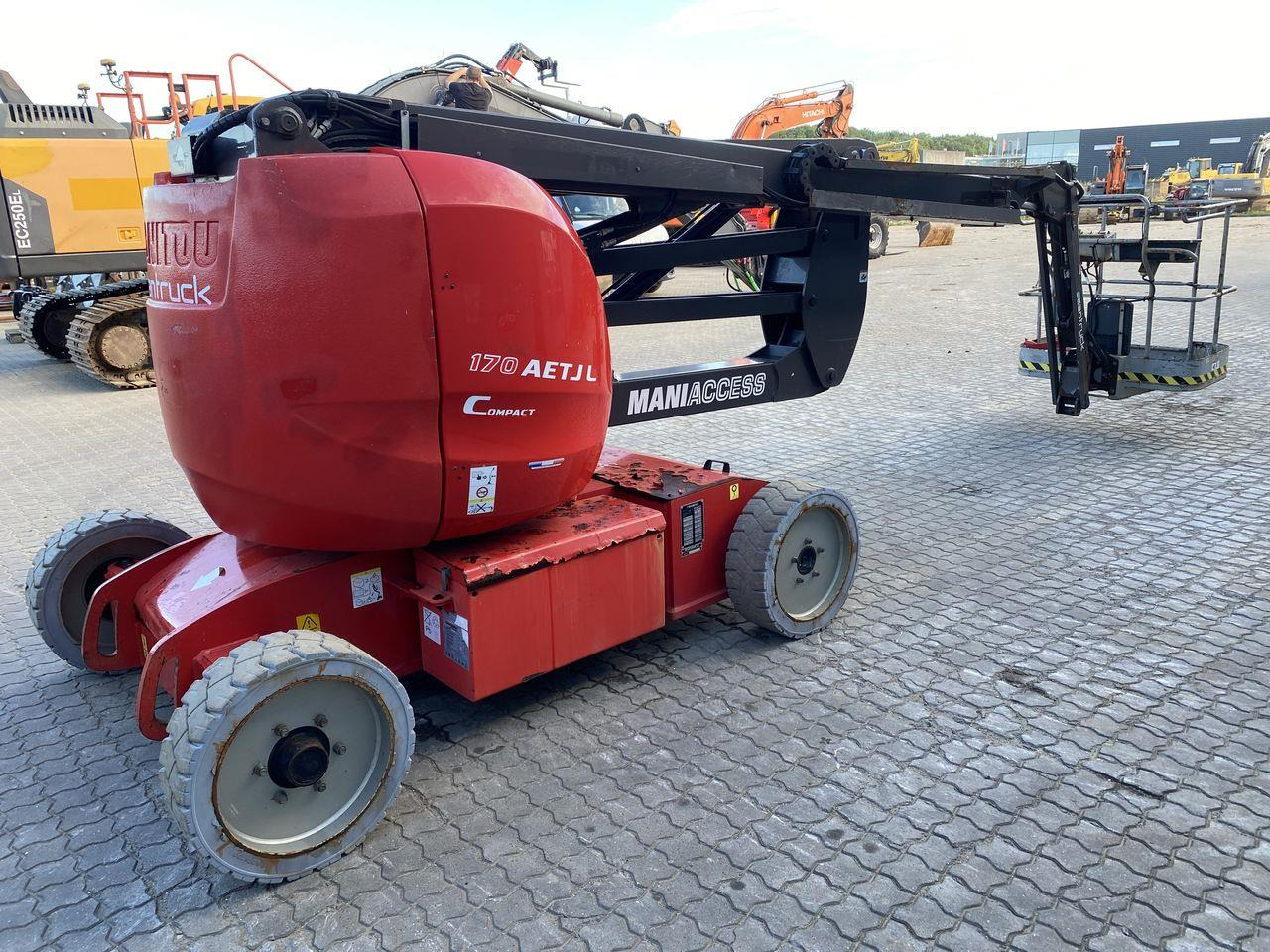 Manitou 170AETJ-L - Krah me çernjerë: foto 4 Manitou 170AETJ-L - Krah me çernjerë: foto 4
