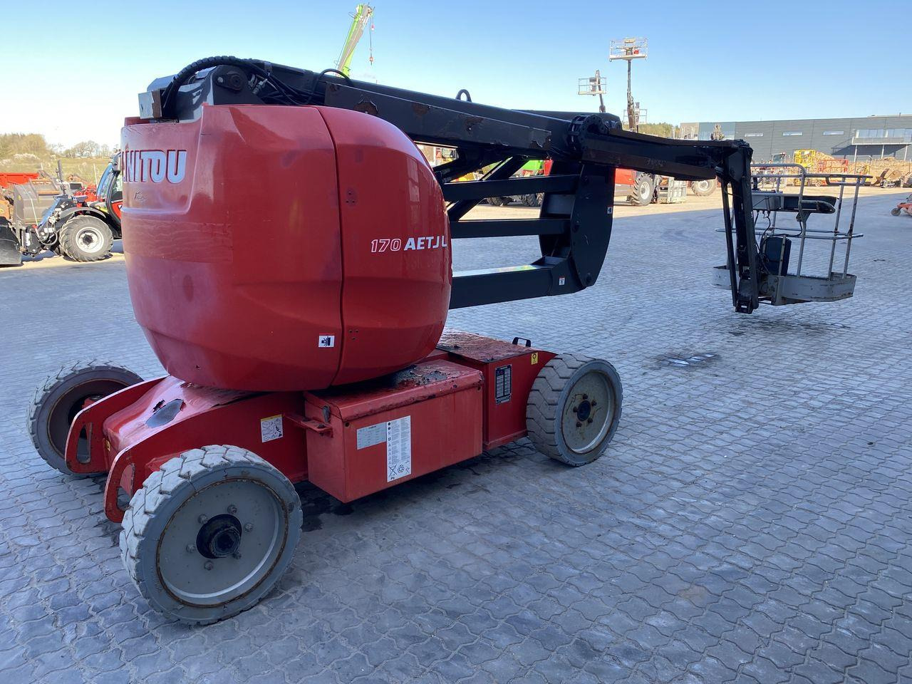 Manitou 170AETJ-L - Krah me çernjerë: foto 4 Manitou 170AETJ-L - Krah me çernjerë: foto 4