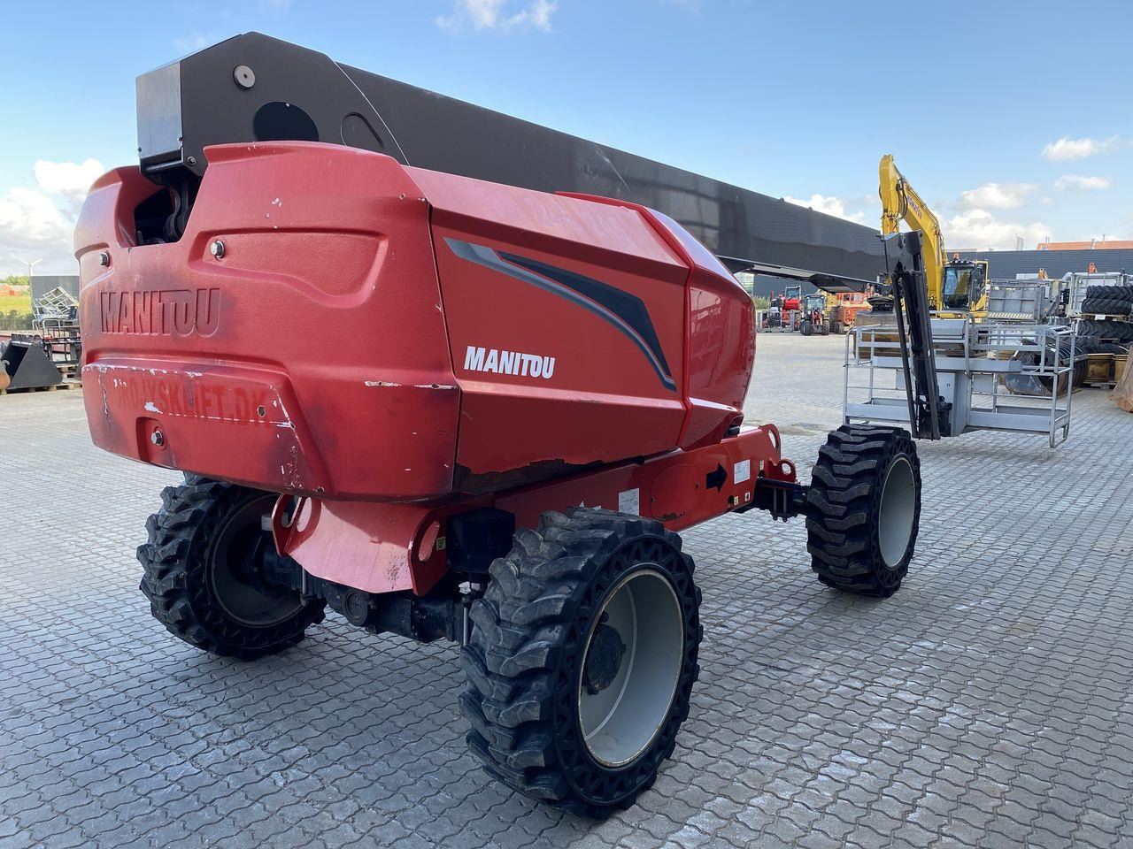 Manitou 220TJ+ - Krah teleskopik: foto 4 Manitou 220TJ+ - Krah teleskopik: foto 4
