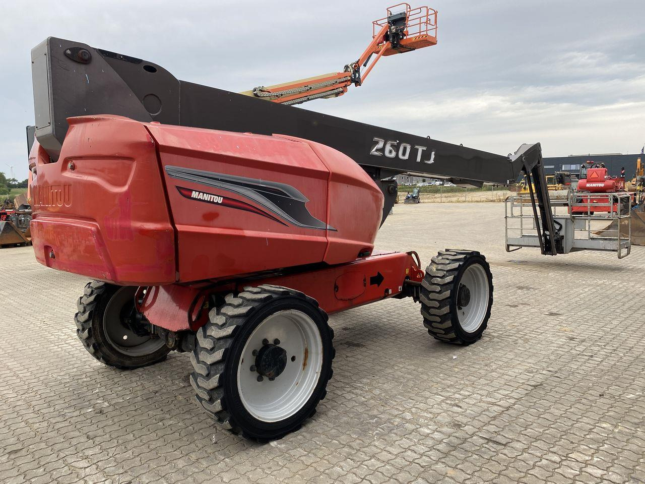Manitou 260TJ - Krah teleskopik: foto 4 Manitou 260TJ - Krah teleskopik: foto 4