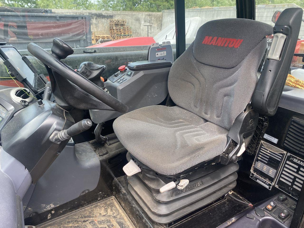 Manitou MLT840-145PS+ Elite - Ekskavator teleskopik: foto 3 Manitou MLT840-145PS+ Elite - Ekskavator teleskopik: foto 3