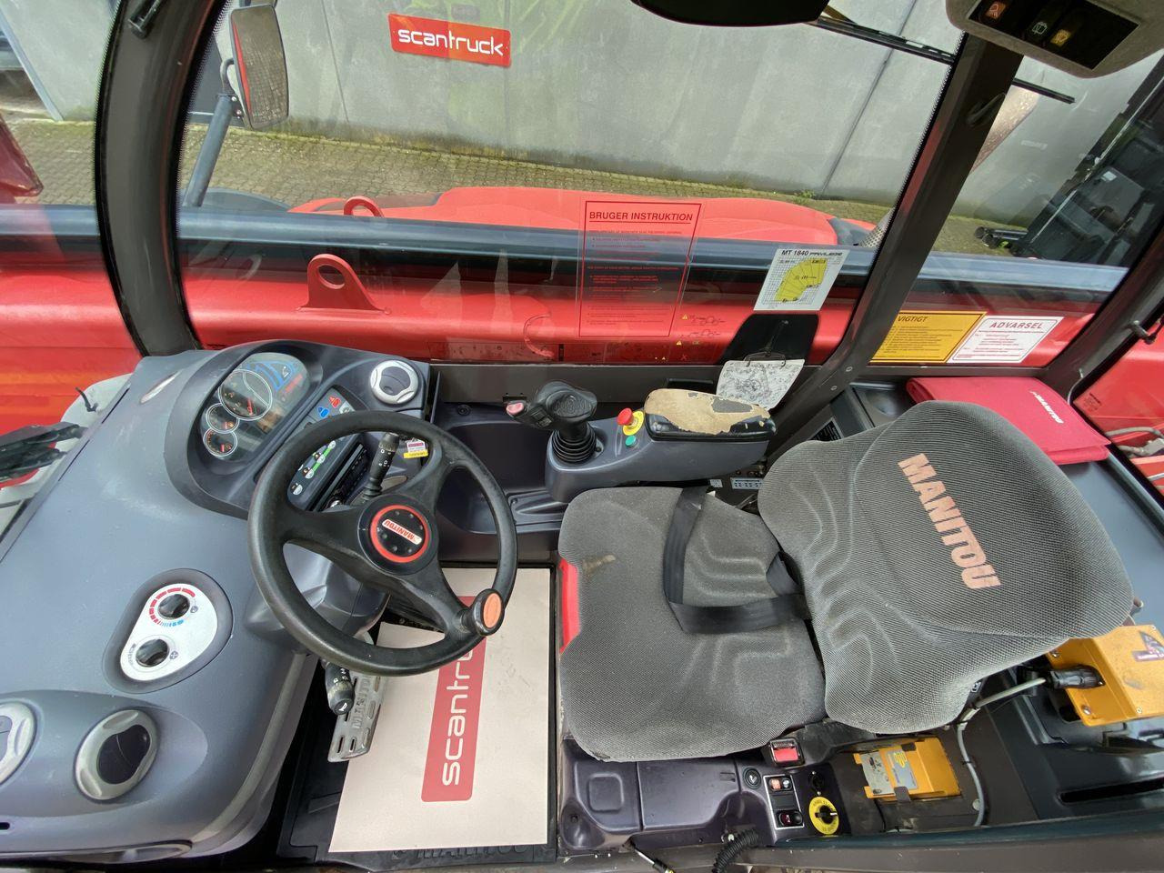 Manitou MT1840A ST3B - Ekskavator teleskopik: foto 3 Manitou MT1840A ST3B - Ekskavator teleskopik: foto 3