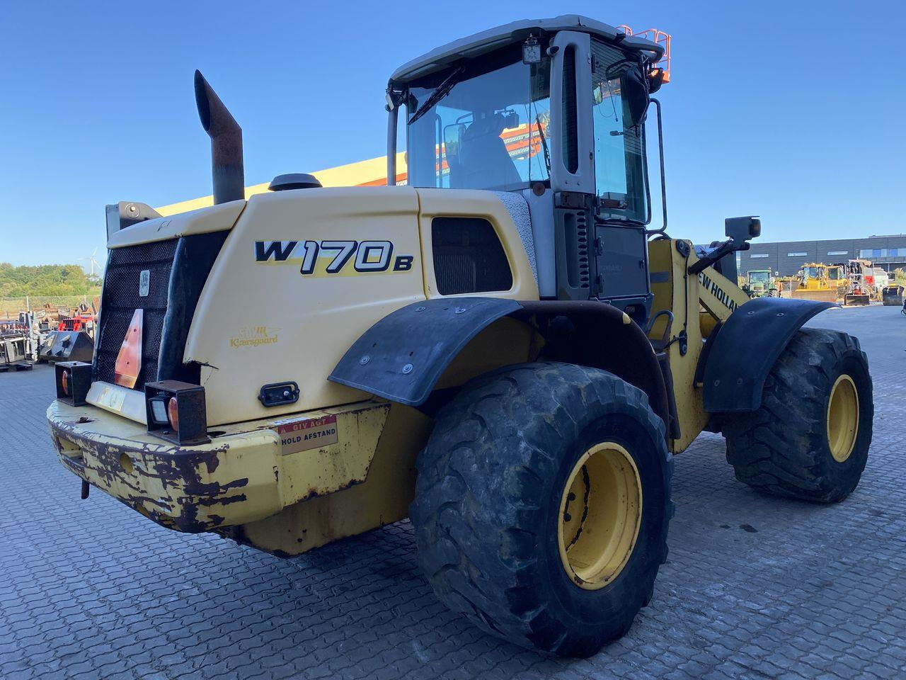New Holland W170B - Fadrom me goma: foto 4 New Holland W170B - Fadrom me goma: foto 4