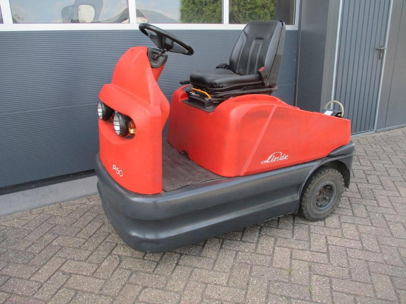 Linde P 60 - Traktor rimorkimi: foto 1 Linde P 60 - Traktor rimorkimi: foto 1