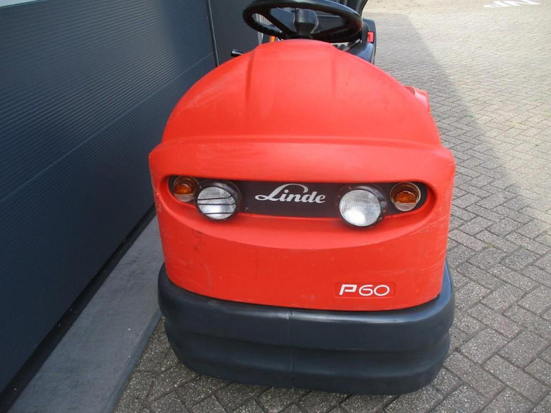 Linde P 60 - Traktor rimorkimi: foto 5 Linde P 60 - Traktor rimorkimi: foto 5