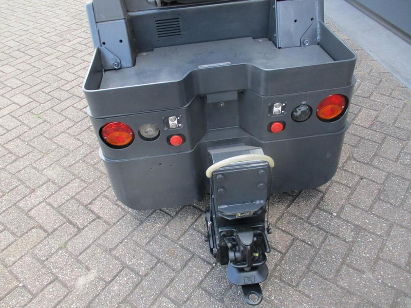 Linde P 60 - Traktor rimorkimi: foto 5 Linde P 60 - Traktor rimorkimi: foto 5