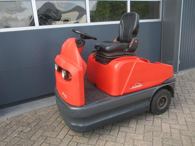 Linde P 60 - Traktor rimorkimi: foto 2 Linde P 60 - Traktor rimorkimi: foto 2