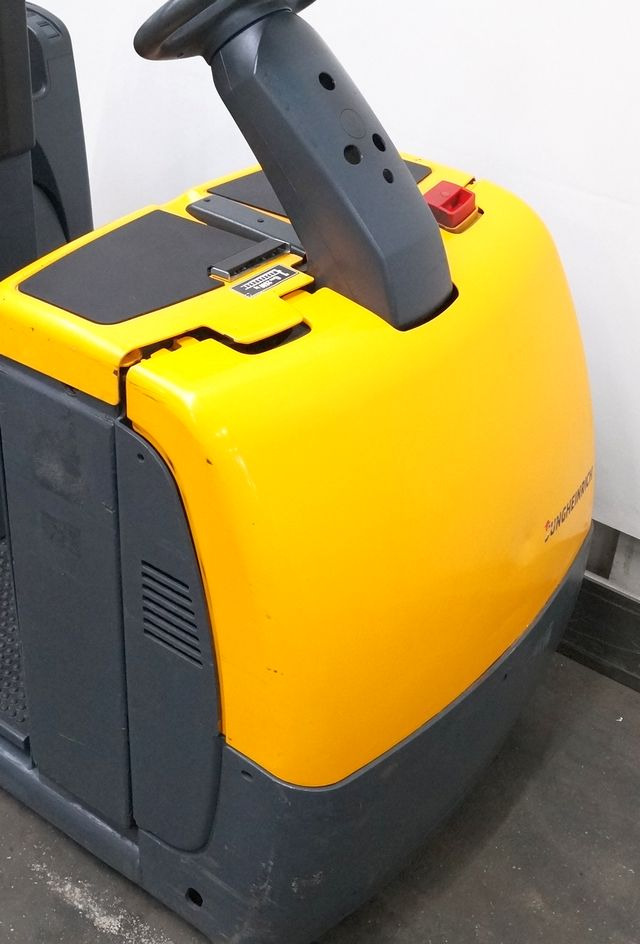 Jungheinrich ECE225 HP - Pirun seleksionues: foto 4 Jungheinrich ECE225 HP - Pirun seleksionues: foto 4