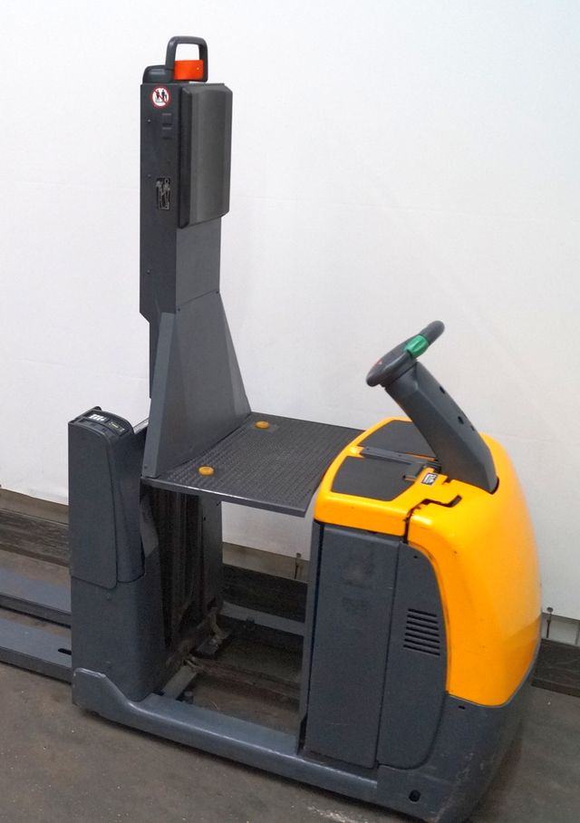 Jungheinrich ECE225 HP - Pirun seleksionues: foto 5 Jungheinrich ECE225 HP - Pirun seleksionues: foto 5