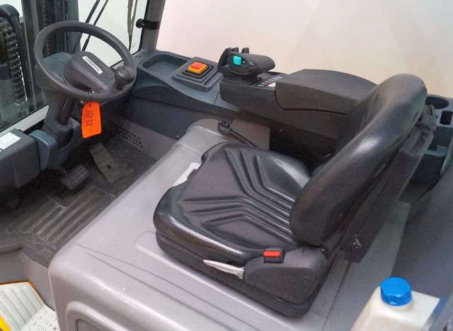 Jungheinrich EFG425k - Pirun elektrik: foto 4 Jungheinrich EFG425k - Pirun elektrik: foto 4