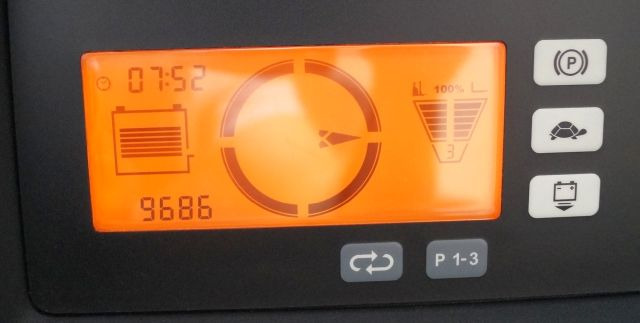 Jungheinrich ETV214 - Pirun ritërheqës: foto 4 Jungheinrich ETV214 - Pirun ritërheqës: foto 4