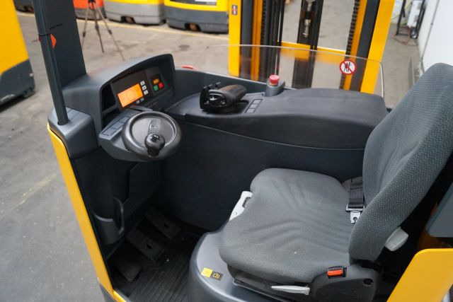 Jungheinrich ETV214 - Pirun ritërheqës: foto 3 Jungheinrich ETV214 - Pirun ritërheqës: foto 3