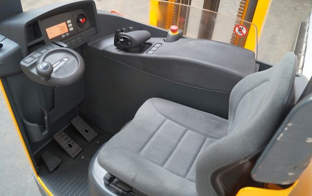 Jungheinrich ETV214 - Pirun ritërheqës: foto 3 Jungheinrich ETV214 - Pirun ritërheqës: foto 3