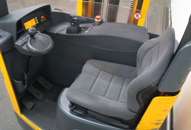 Jungheinrich ETV216 - Pirun ritërheqës: foto 3 Jungheinrich ETV216 - Pirun ritërheqës: foto 3