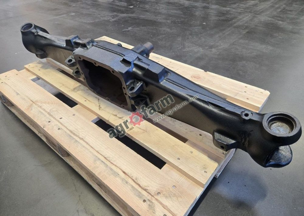 Obudowa przedniego mostu, New Holland L75, TL - Transmisioni: foto 3 Obudowa przedniego mostu, New Holland L75, TL - Transmisioni: foto 3