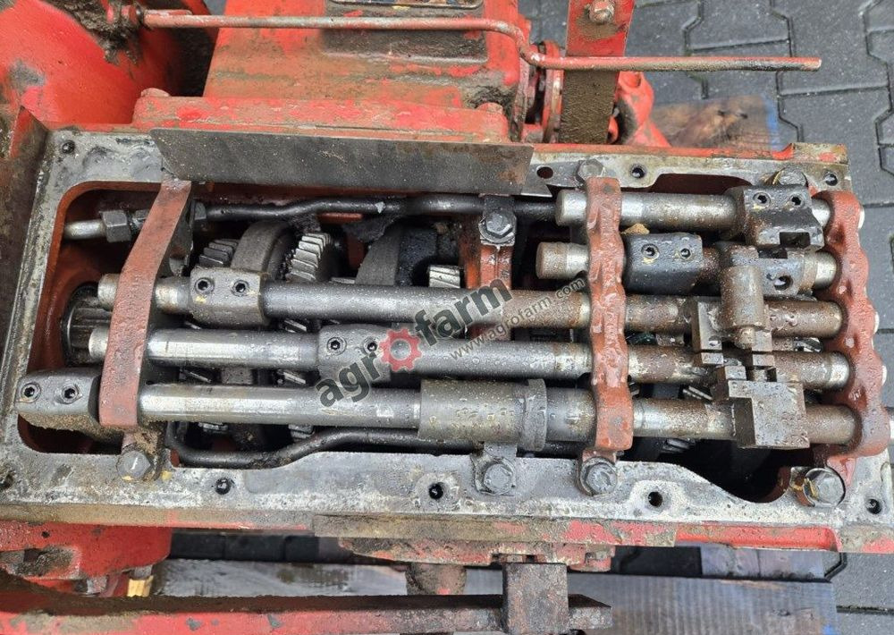 Skrzynia biegów, tylny most Case 1255 XL - Kutia e marsheve: foto 3 Skrzynia biegów, tylny most Case 1255 XL - Kutia e marsheve: foto 3