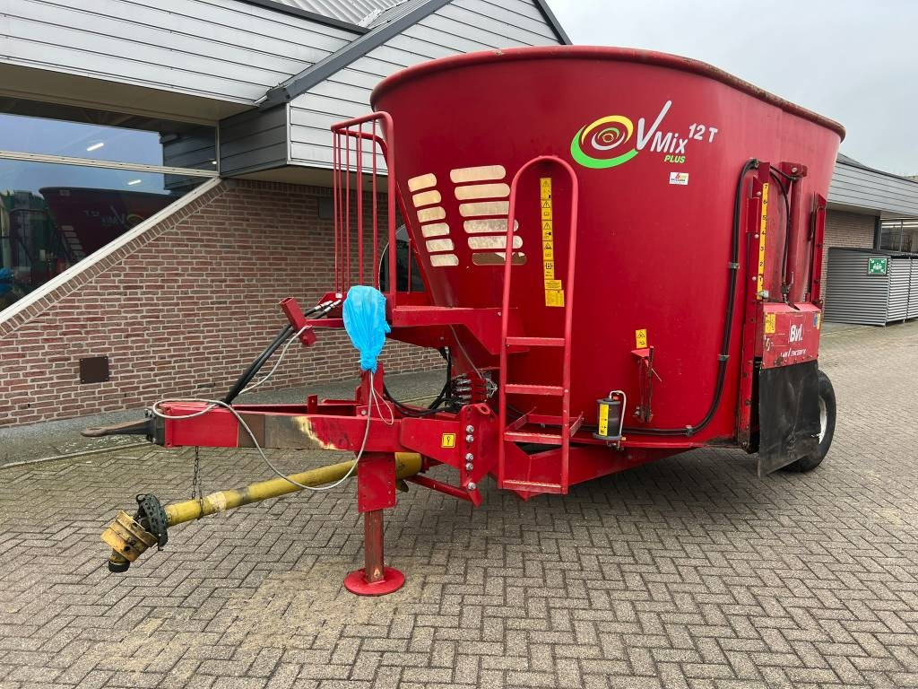 BvL van Lengerich V-Mix 12 T Plus - Vagon për përzierjen e foragjereve: foto 1 BvL van Lengerich V-Mix 12 T Plus - Vagon për përzierjen e foragjereve: foto 1