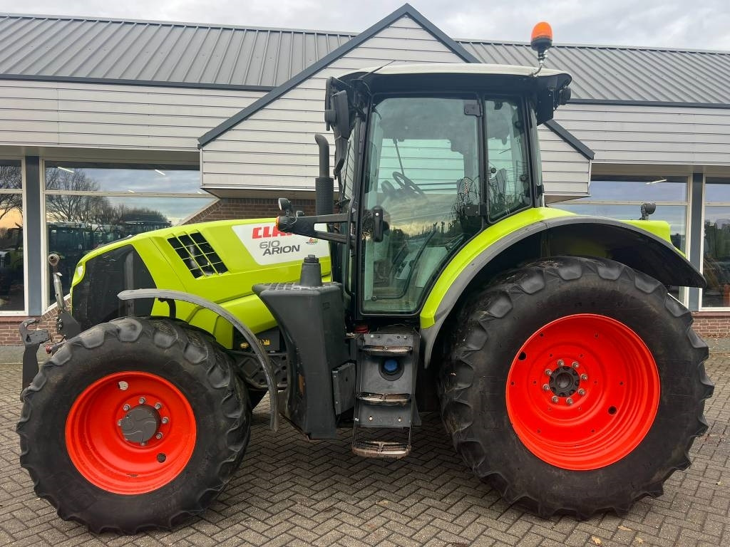 Claas Arion 610 CIS - Traktor: foto 2 Claas Arion 610 CIS - Traktor: foto 2
