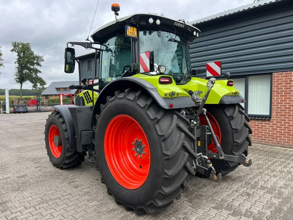 Claas Arion 660 - Traktor: foto 3 Claas Arion 660 - Traktor: foto 3
