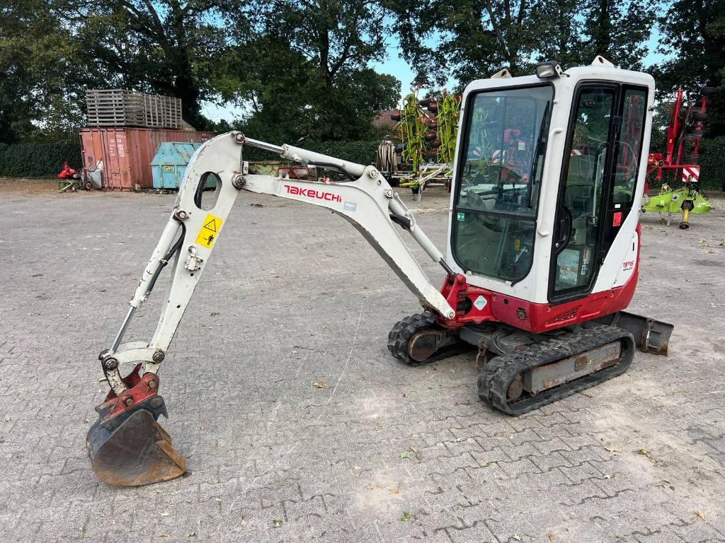 Takeuchi TB 216 - Miniekskavator: foto 1 Takeuchi TB 216 - Miniekskavator: foto 1