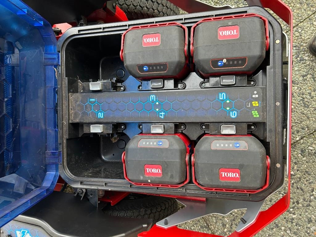 Toro eMR 4275 - Korrëse bari i kopshtit: foto 4 Toro eMR 4275 - Korrëse bari i kopshtit: foto 4