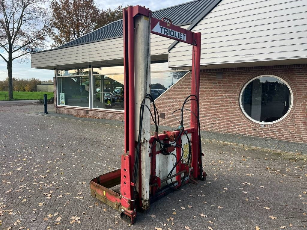 Trioliet TU 195 Kuilvoersnijder - Pajisje blegtorale: foto 2 Trioliet TU 195 Kuilvoersnijder - Pajisje blegtorale: foto 2