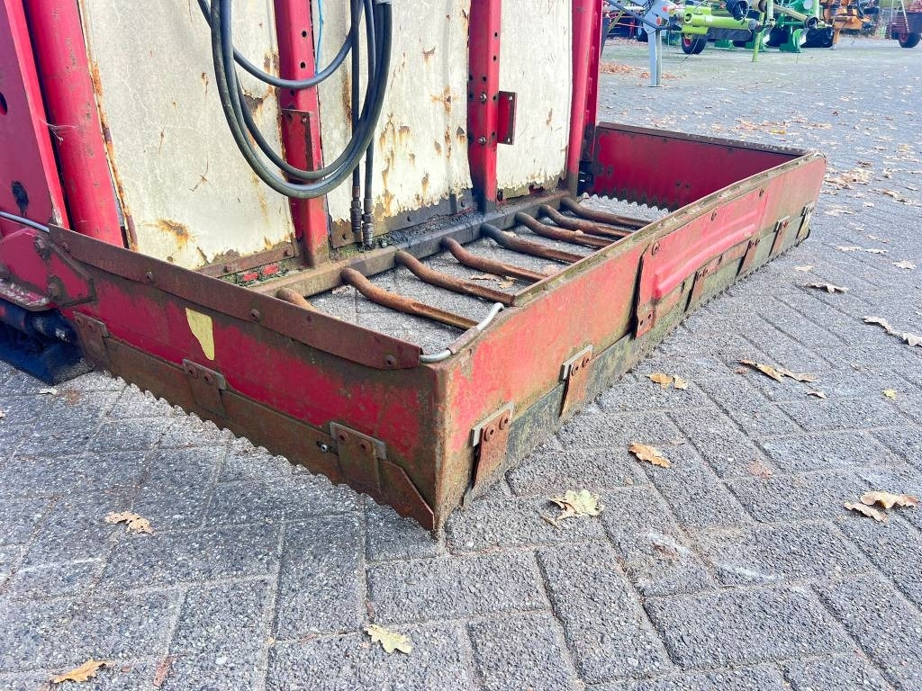 Trioliet TU 195 Kuilvoersnijder - Pajisje blegtorale: foto 5 Trioliet TU 195 Kuilvoersnijder - Pajisje blegtorale: foto 5