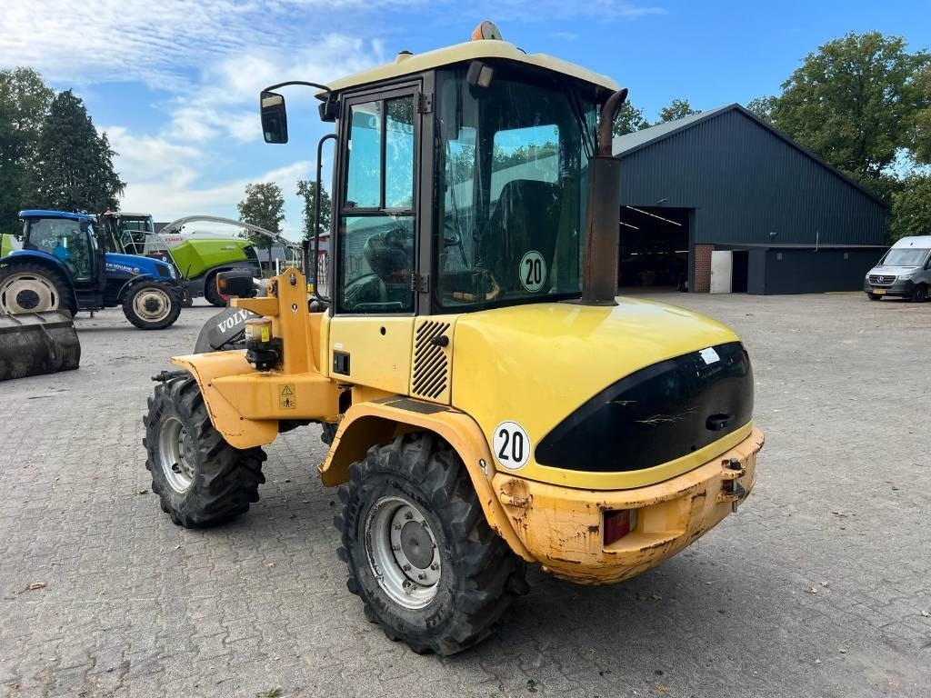 Volvo L 30 B - Fadrom me goma: foto 3 Volvo L 30 B - Fadrom me goma: foto 3