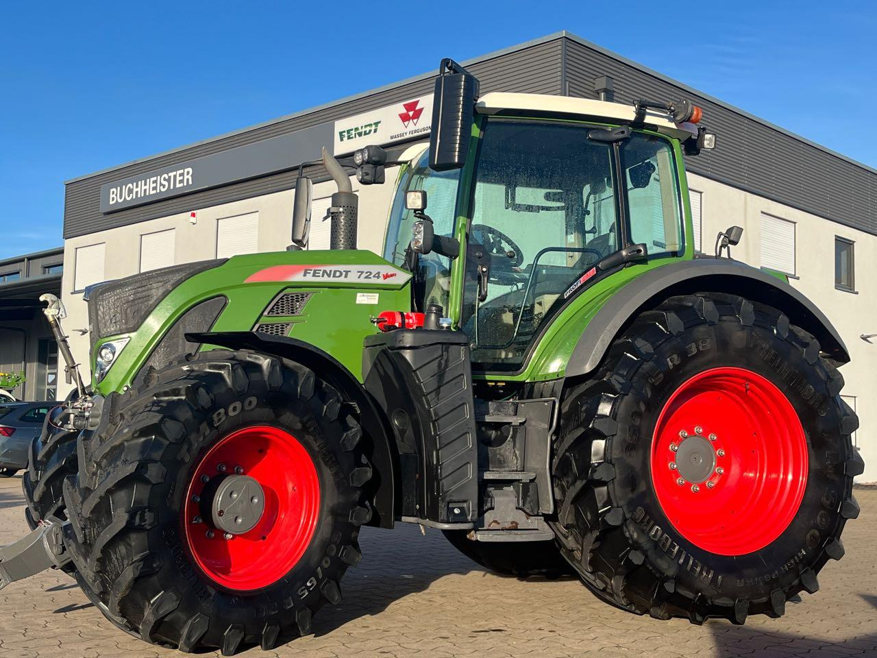 Fendt 724 Vario S4 ProfiPlus - Traktor: foto 1 Fendt 724 Vario S4 ProfiPlus - Traktor: foto 1