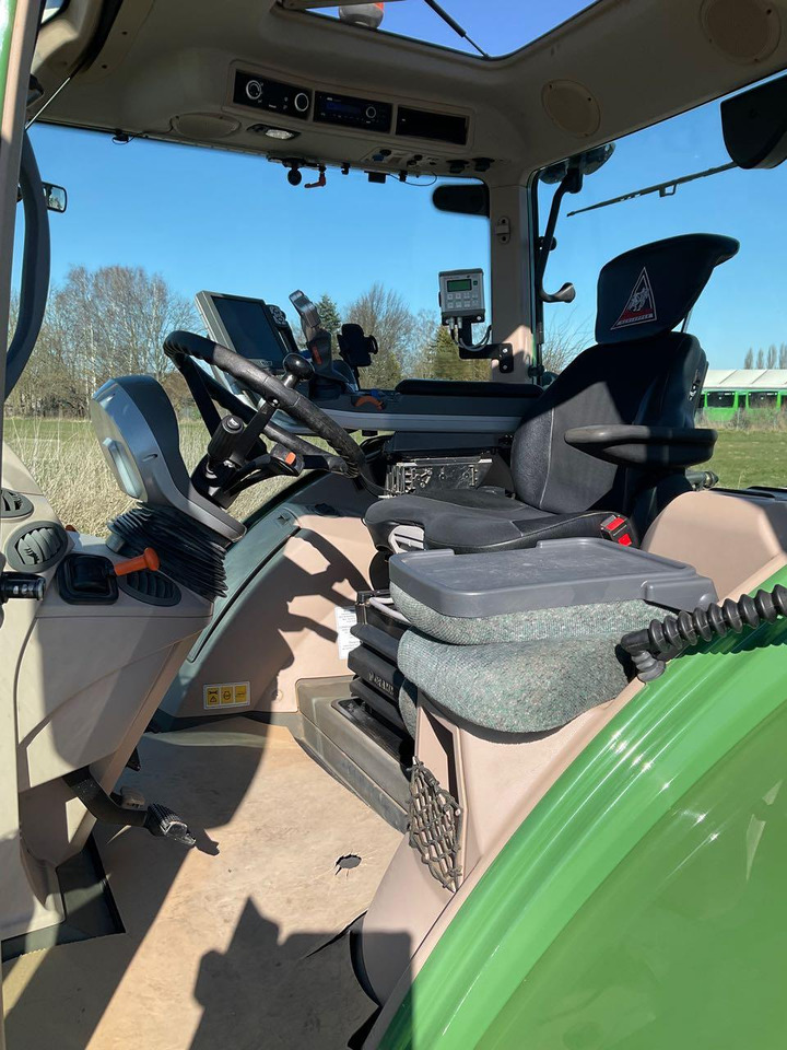 Fendt Vario 714 SCR Profi Plus - Traktor: foto 3 Fendt Vario 714 SCR Profi Plus - Traktor: foto 3