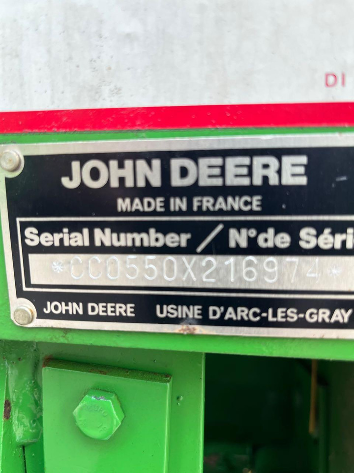 John Deere 550 - Dengmbledhëse e rrumbullakët: foto 5 John Deere 550 - Dengmbledhëse e rrumbullakët: foto 5