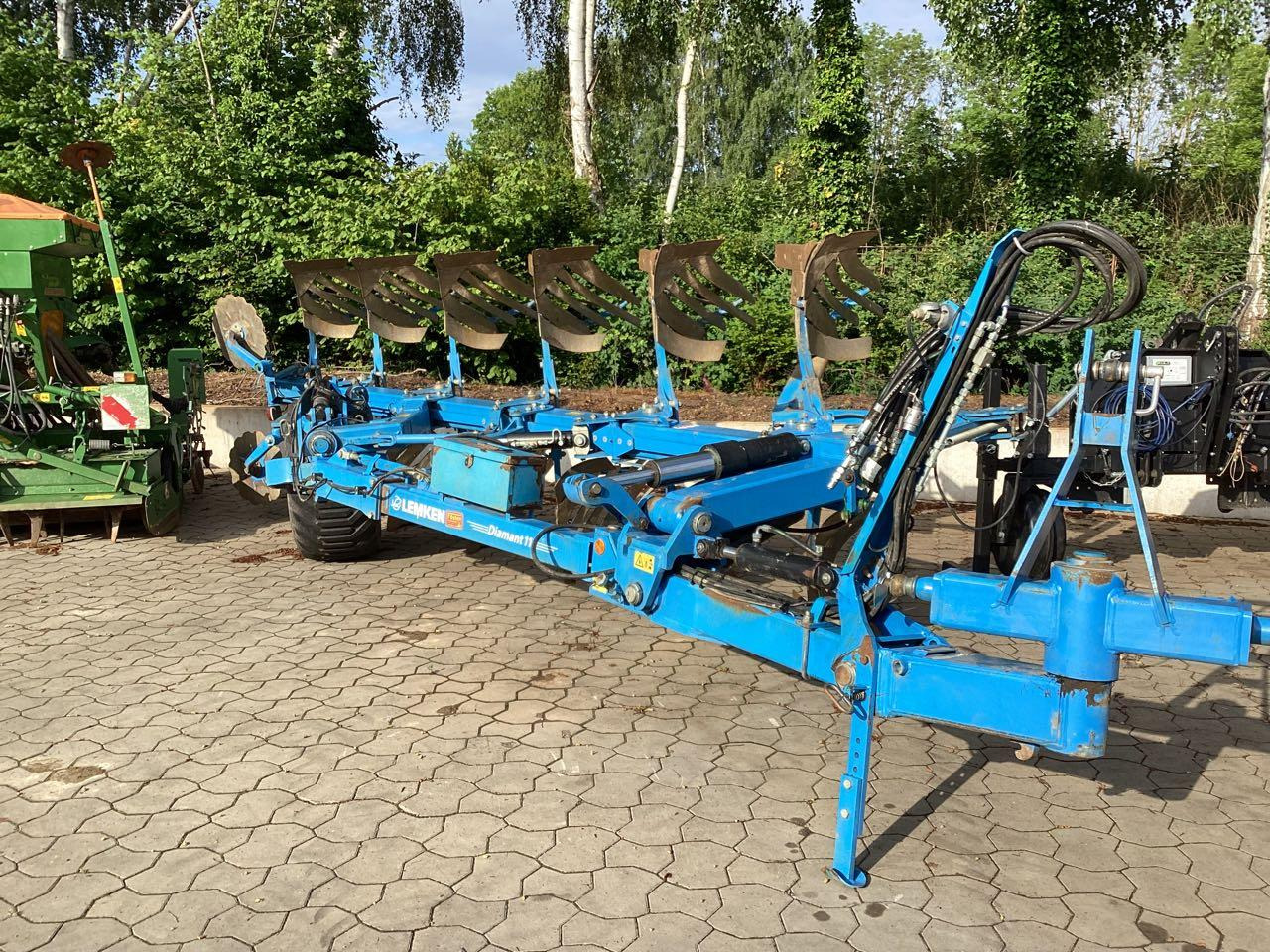 Lemken Diamant 11 V 5+1 L100 - Plug: foto 1 Lemken Diamant 11 V 5+1 L100 - Plug: foto 1