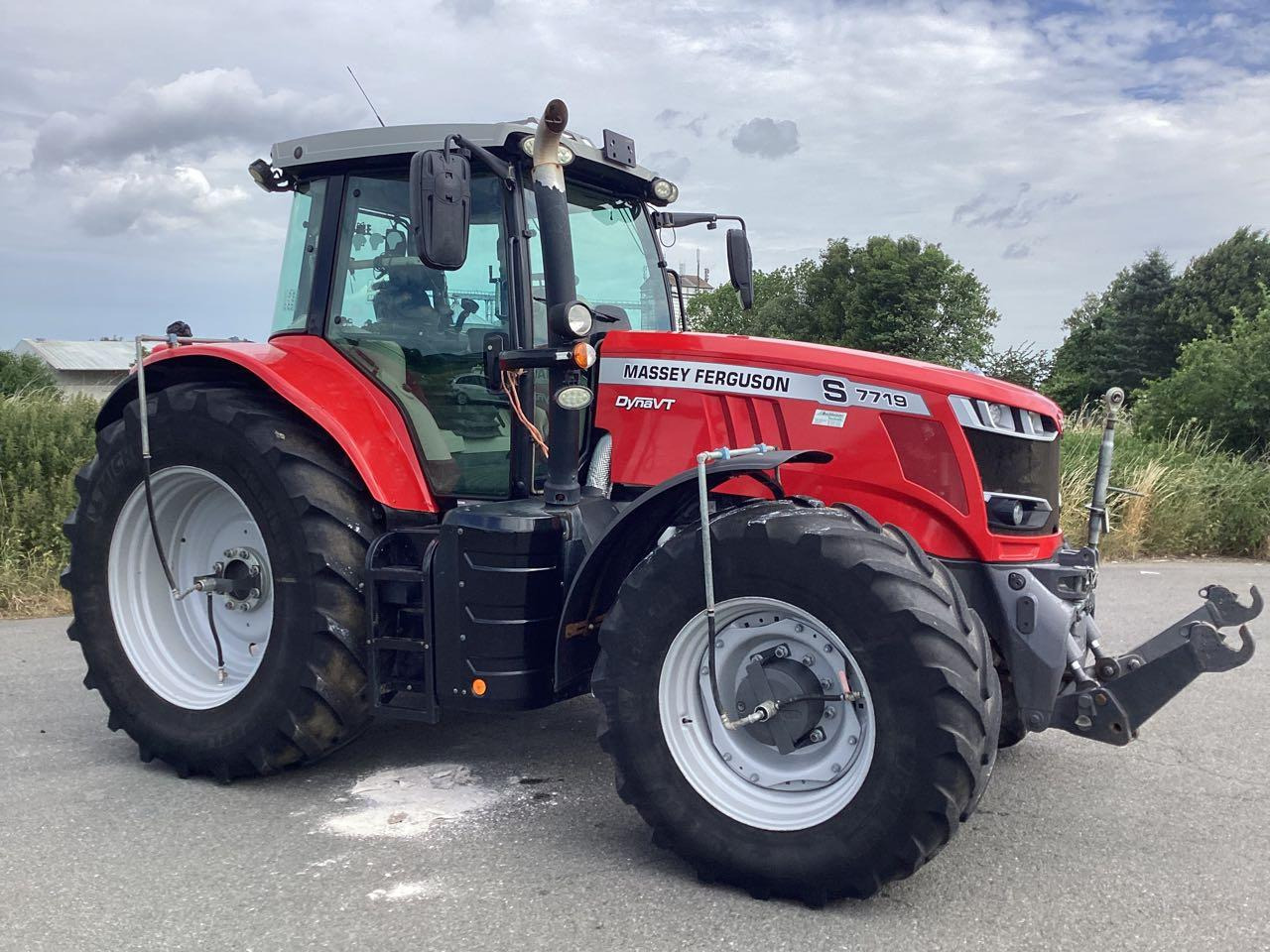 Massey Ferguson 7719 Exclusive Dyna VT - Traktor: foto 5 Massey Ferguson 7719 Exclusive Dyna VT - Traktor: foto 5